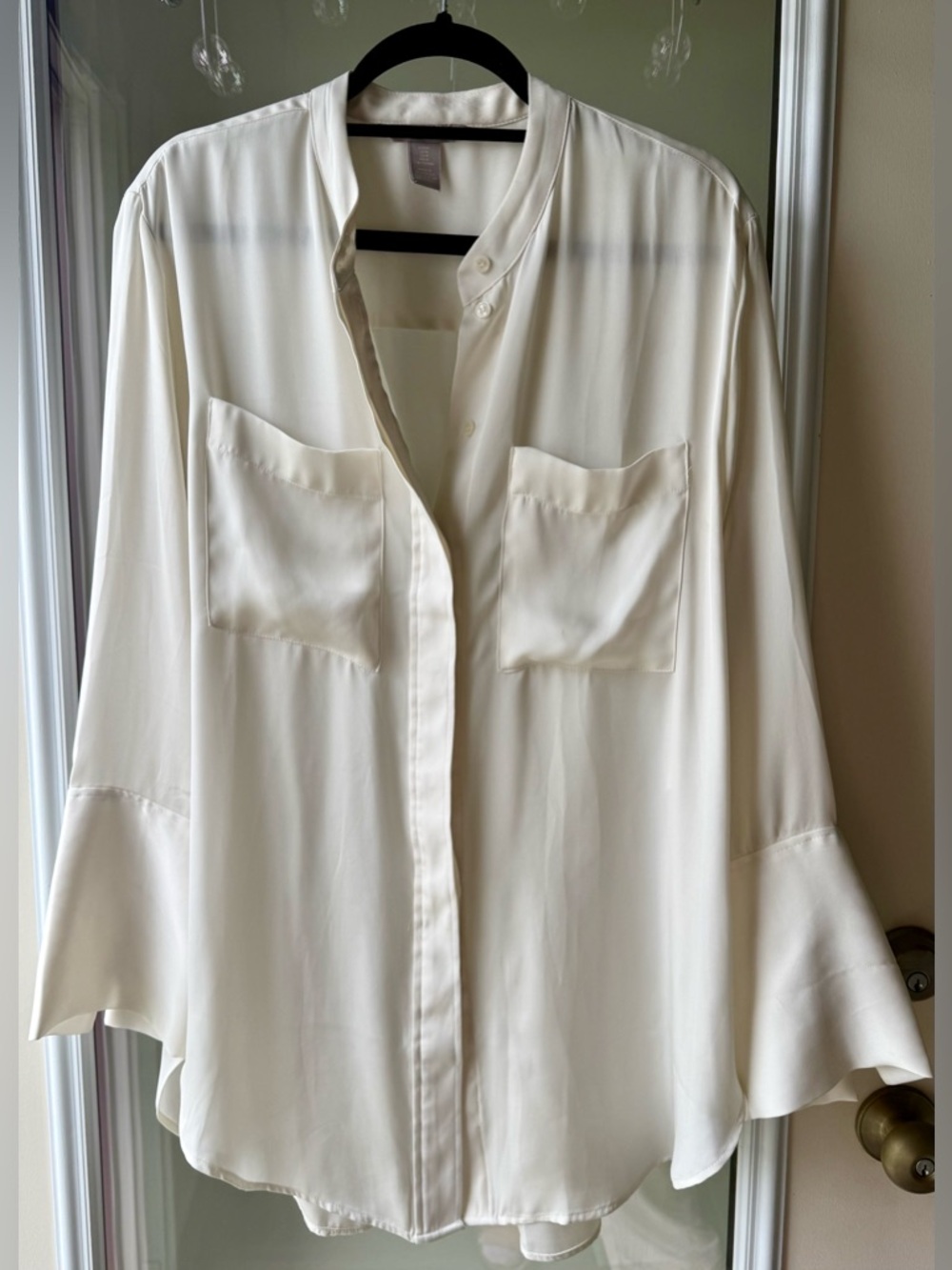 H&M Ivory Button-Front Blouse. Run bigger like L-XL.